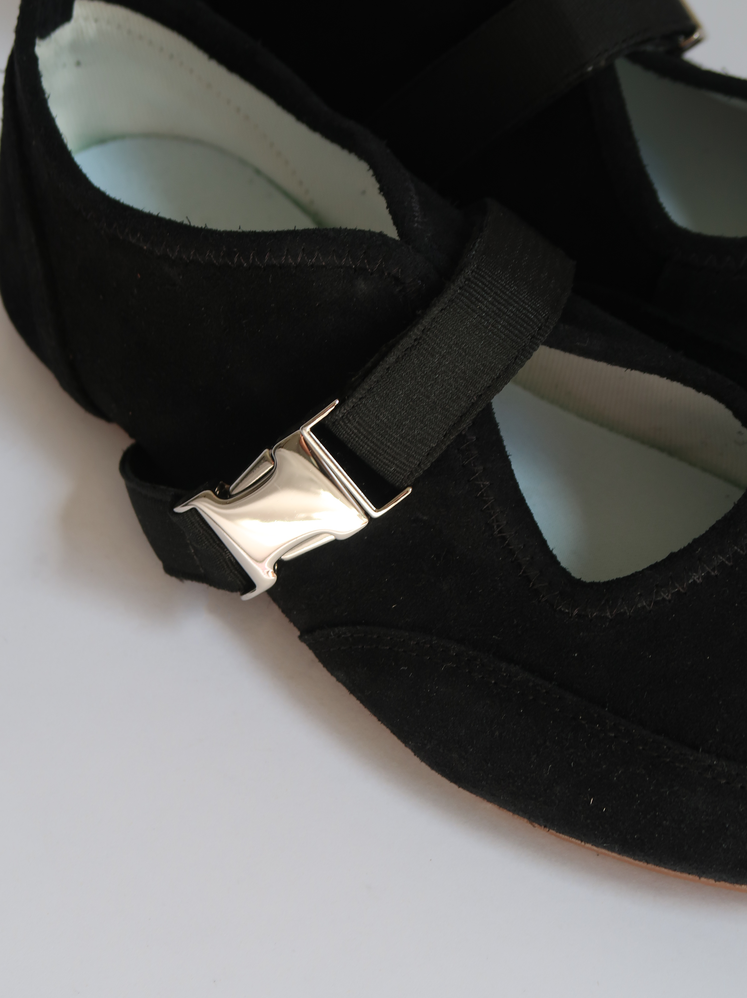 Solen Black