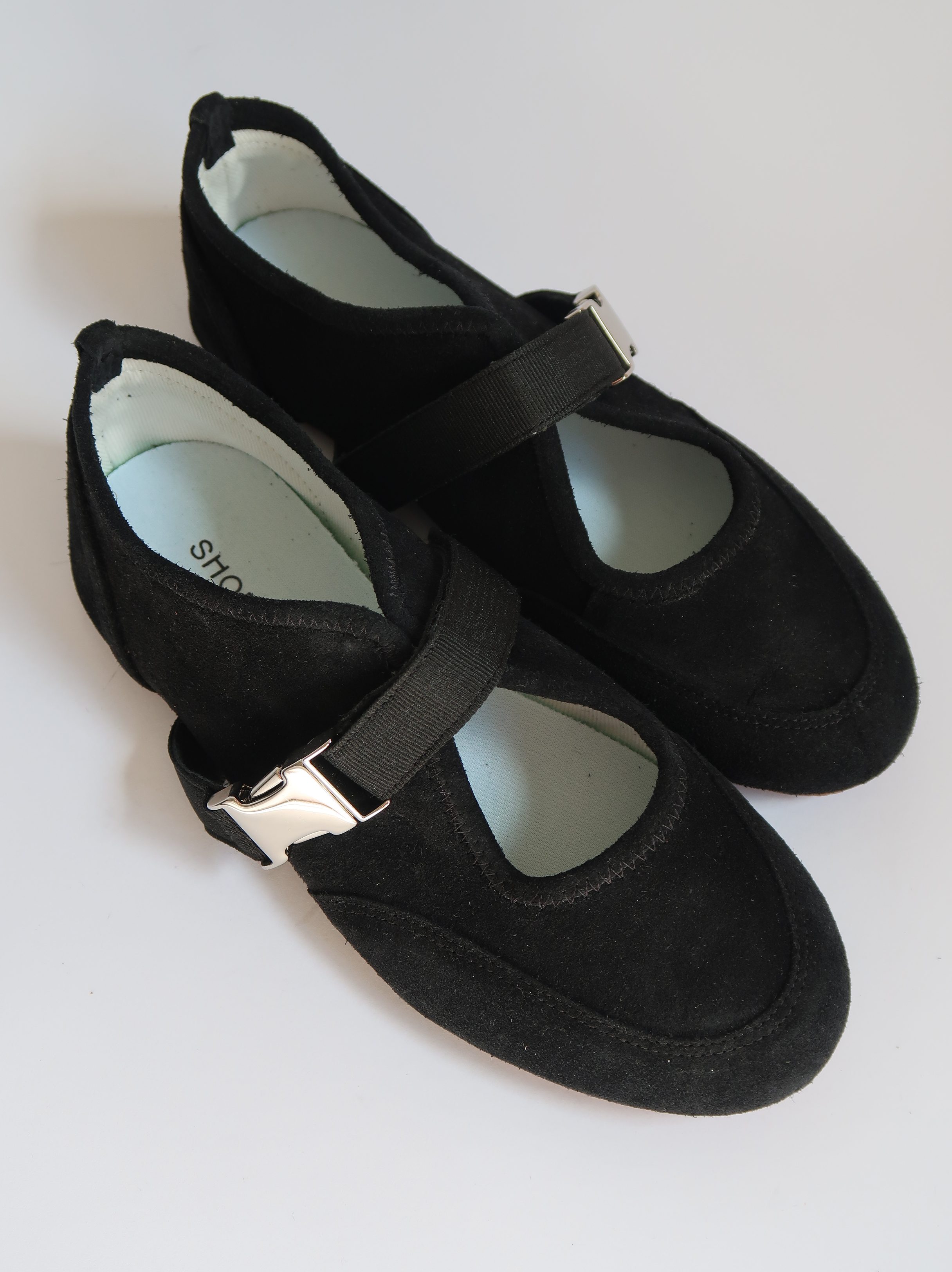 Solen Black