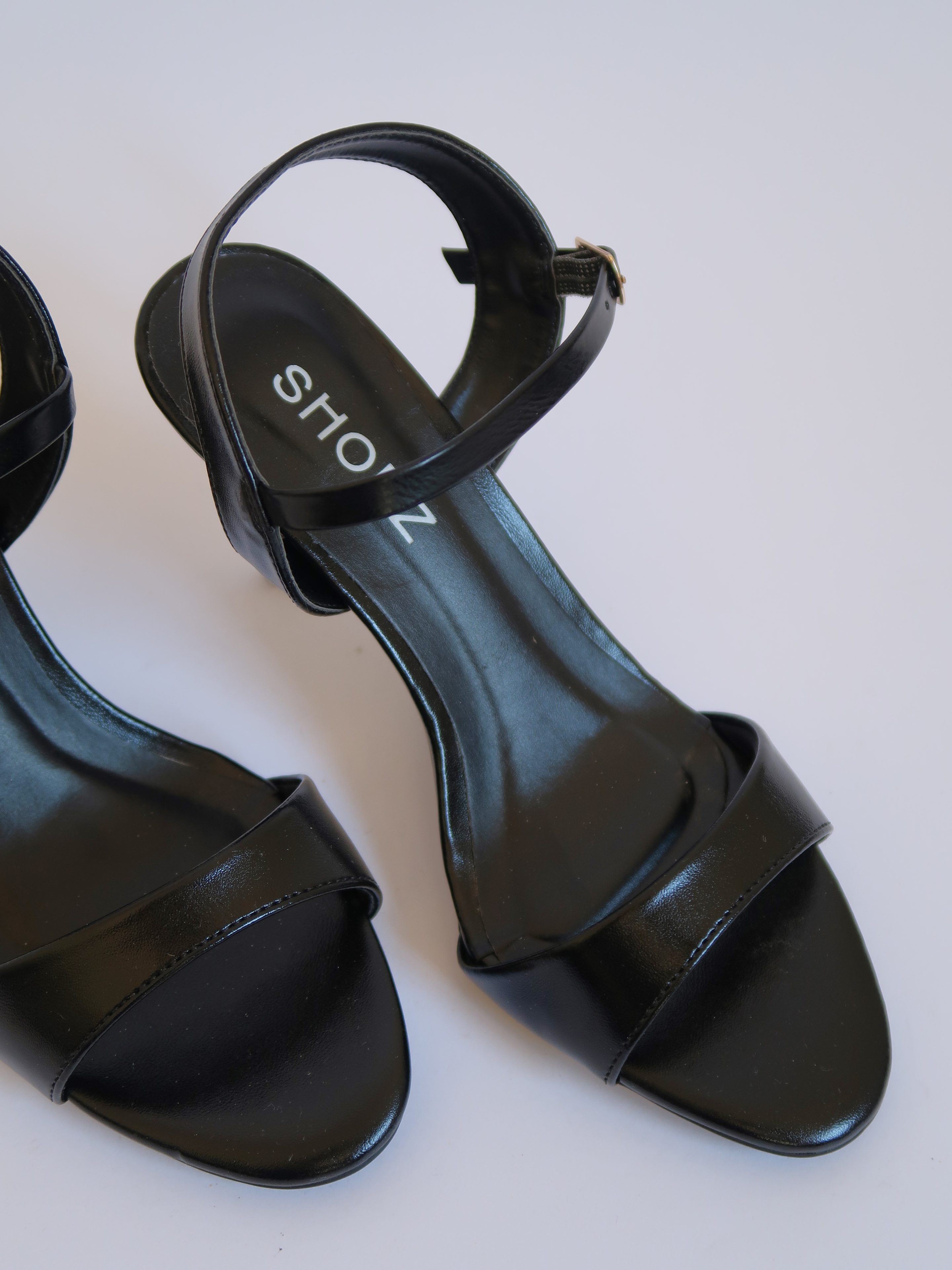 Lovette Black
