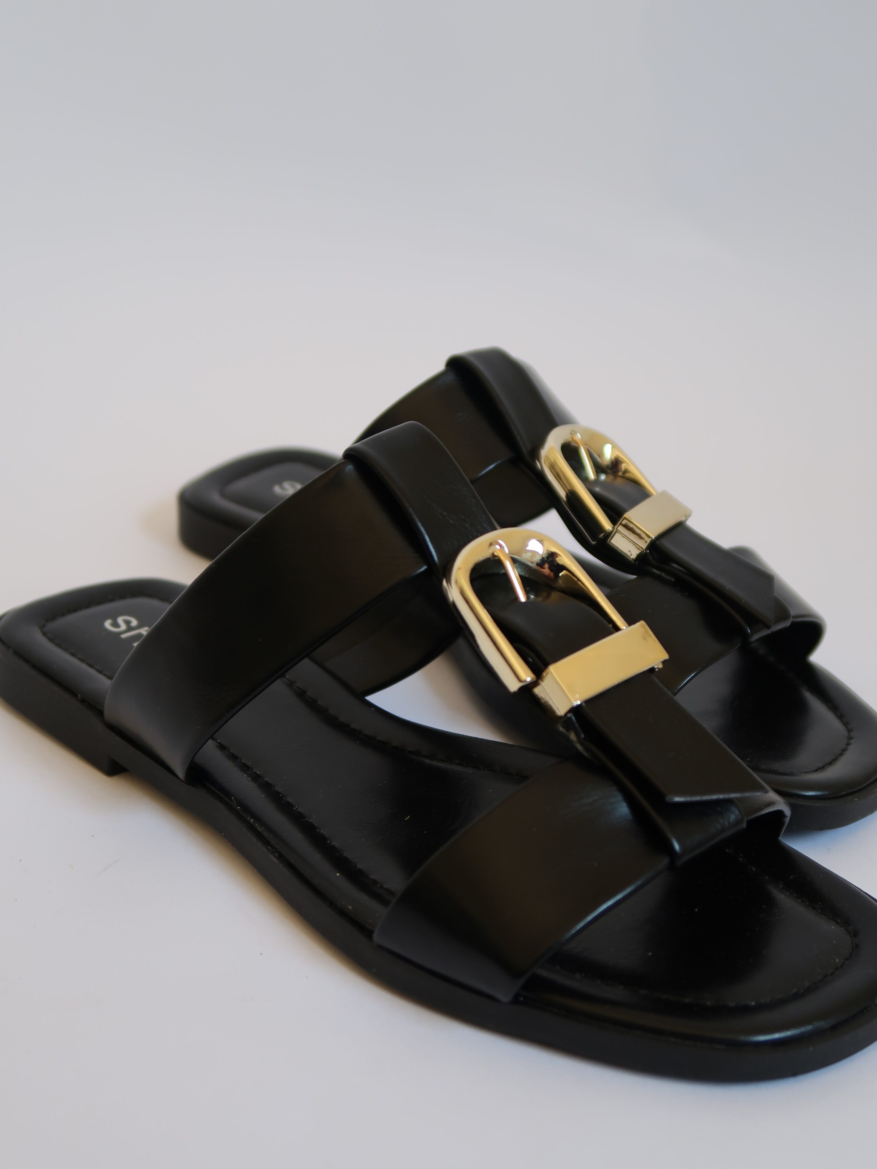 Shaya Black