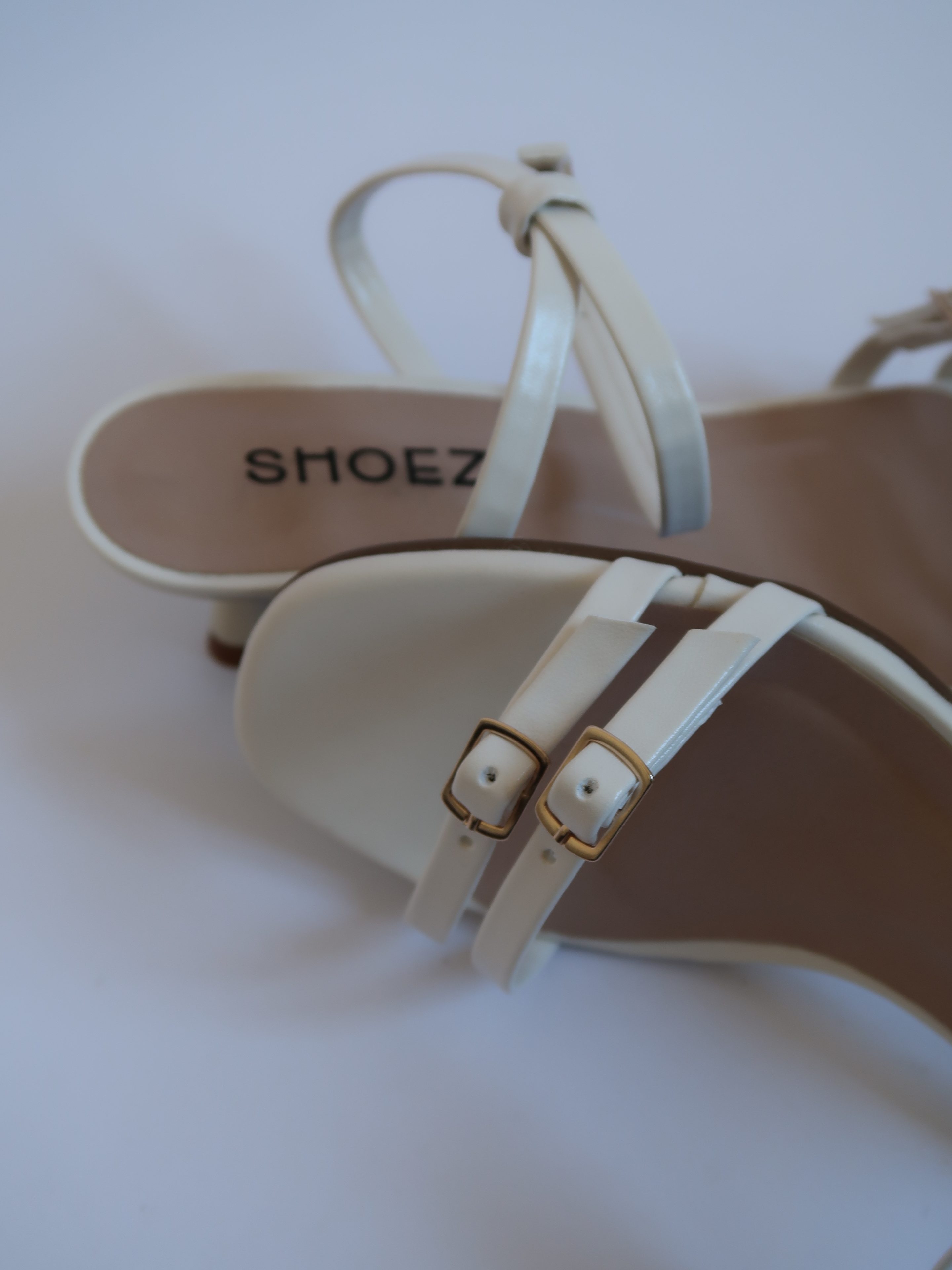 Hazel Off-White