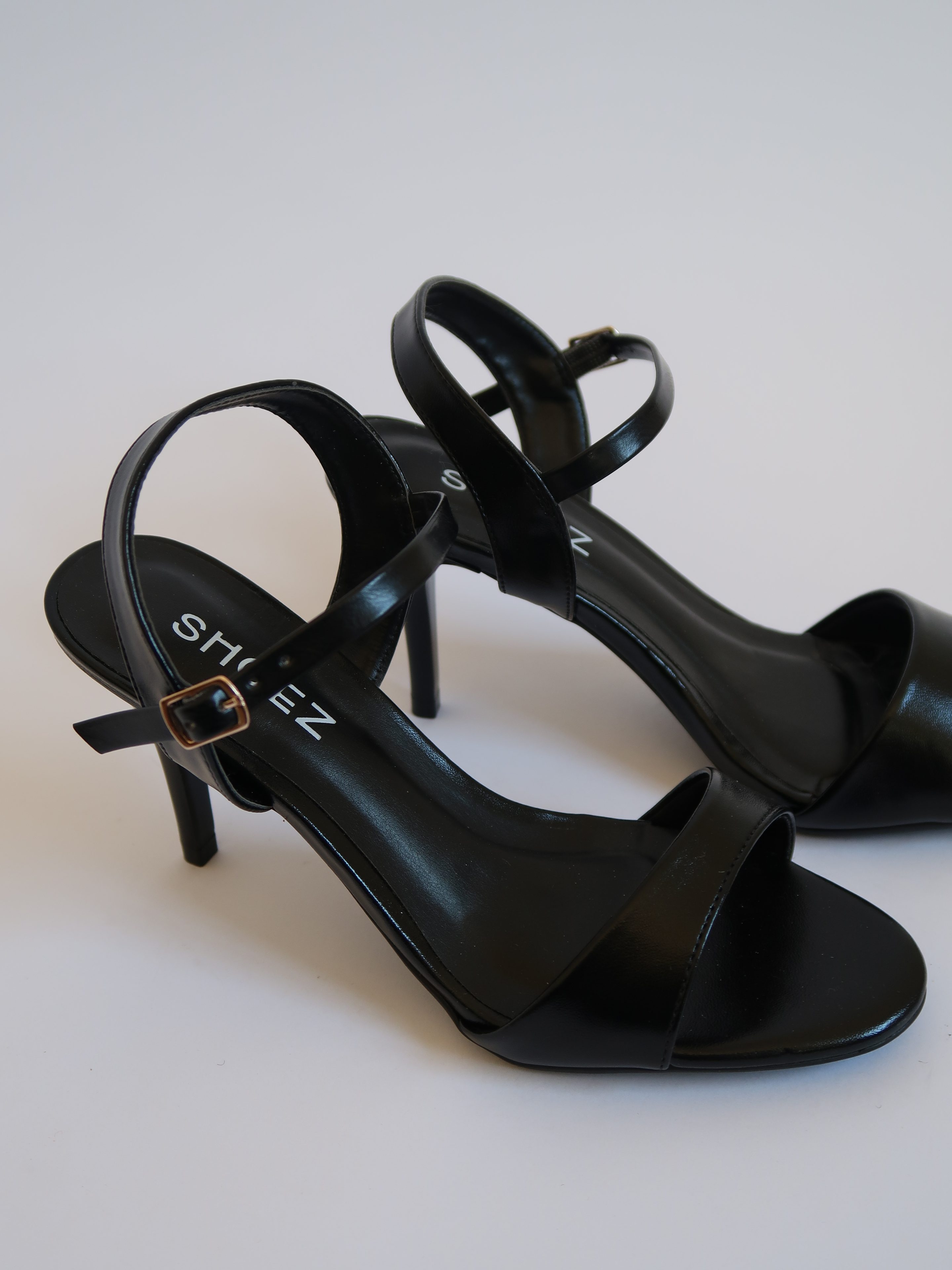 Lovette Black