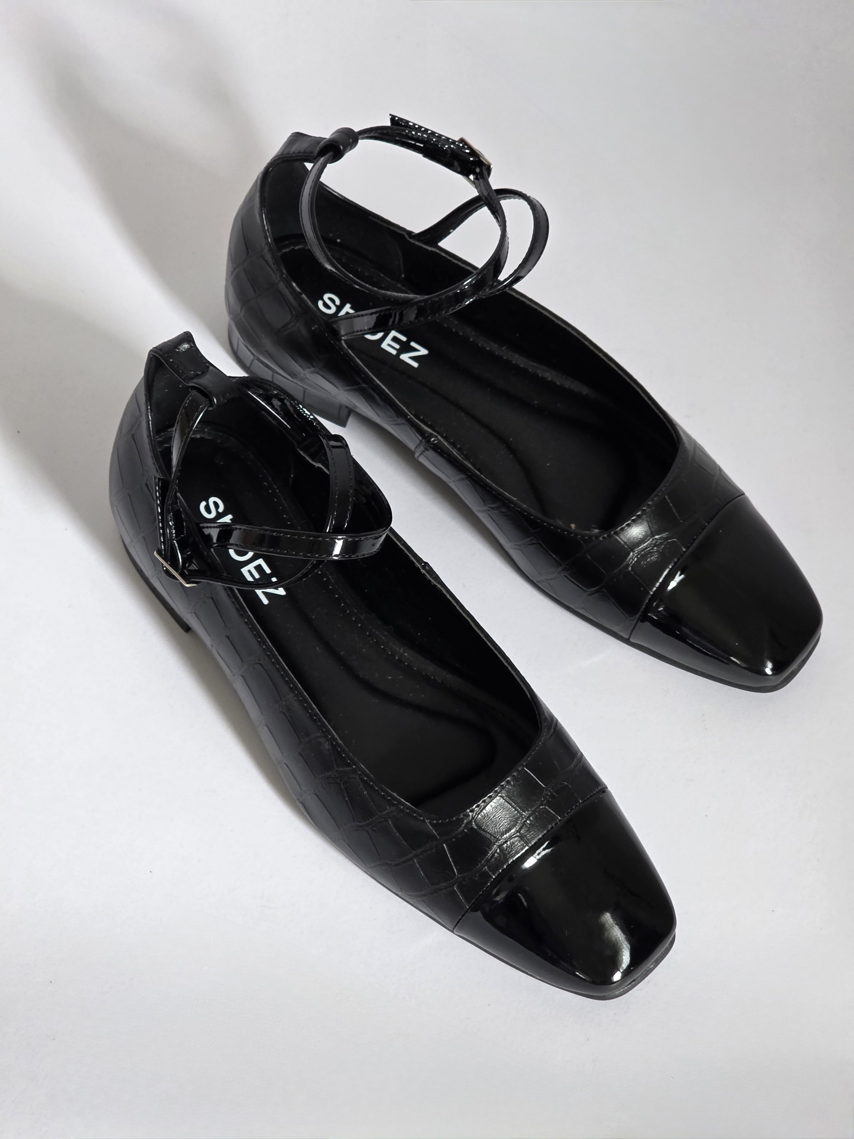 Shell Black