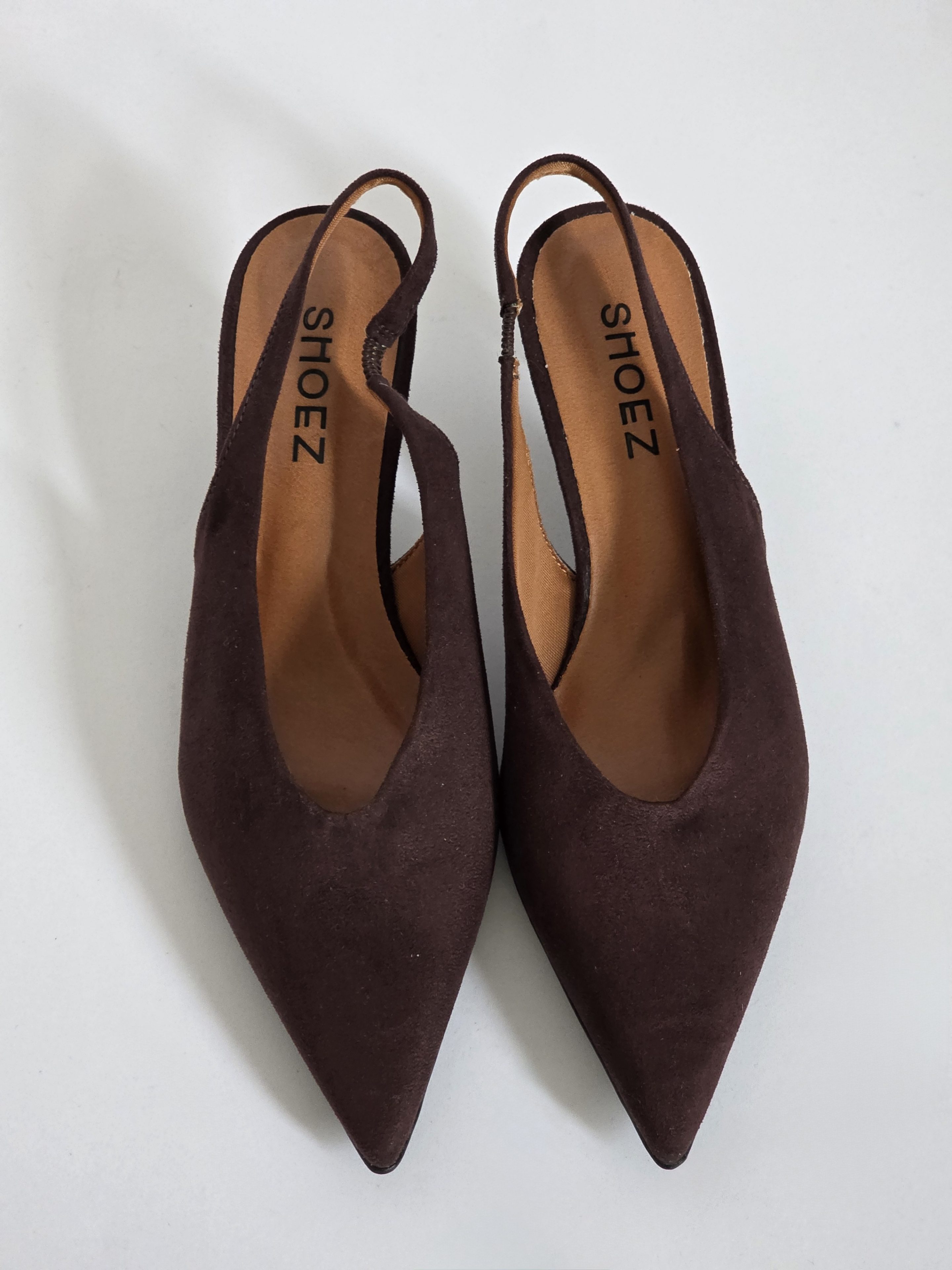 Lora Dark Brown