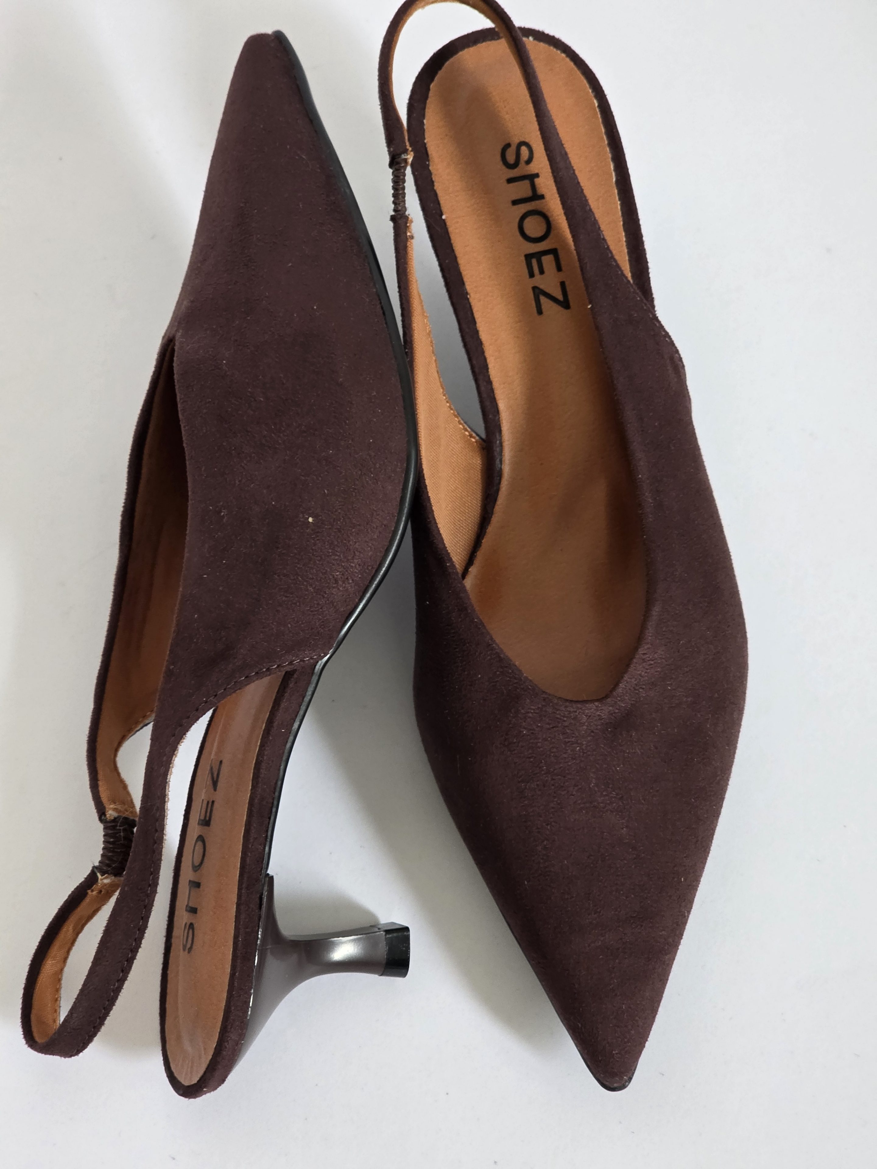 Lora Dark Brown