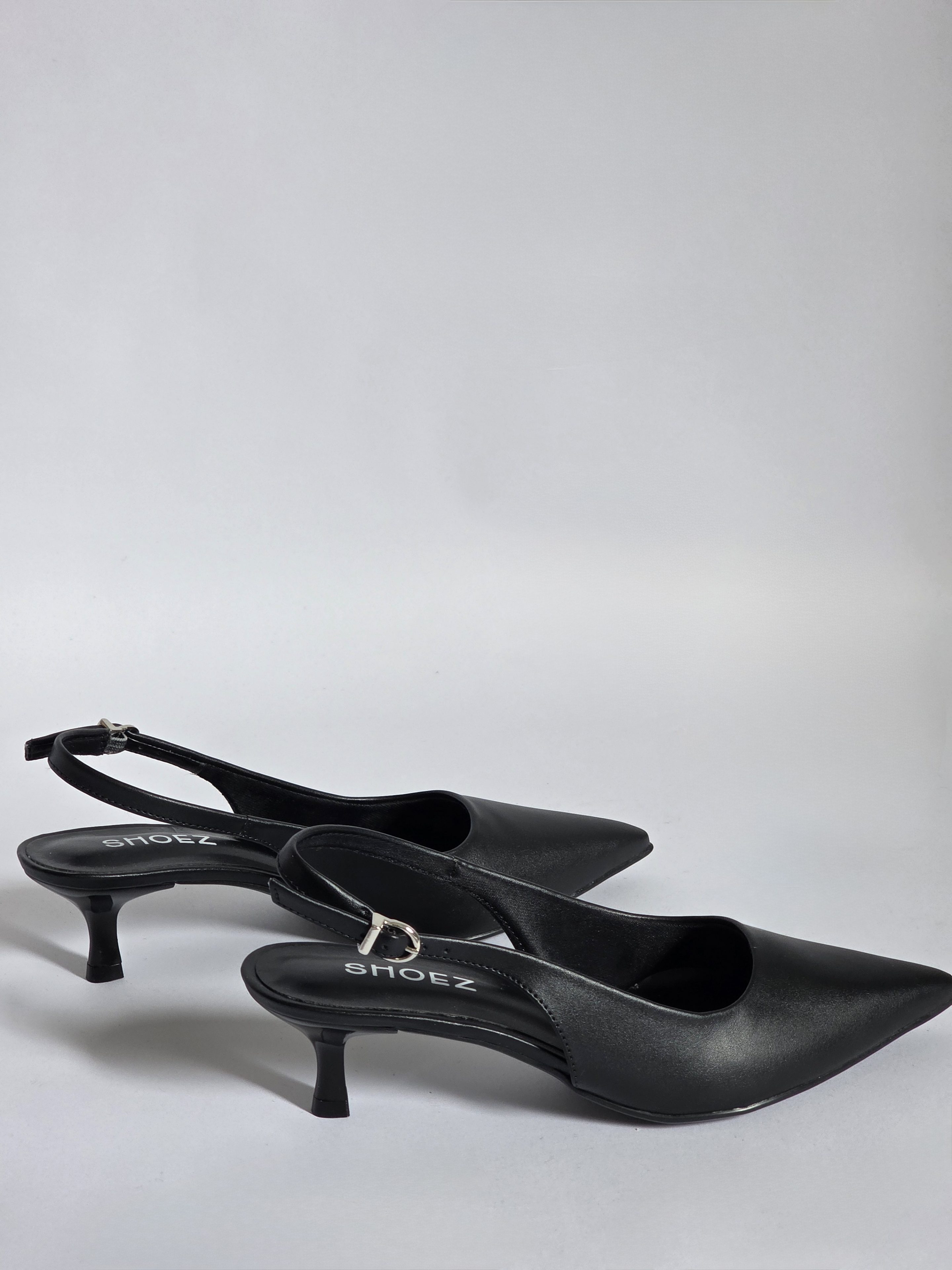 Leni Black