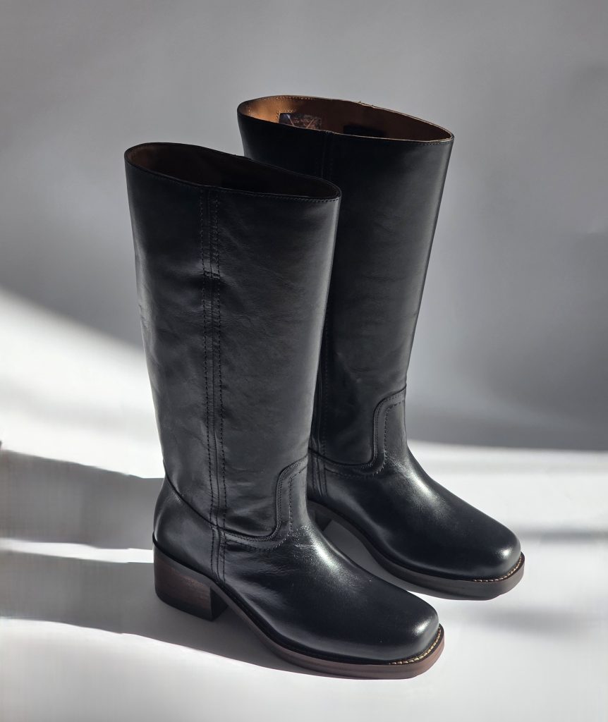 Tesa Black
