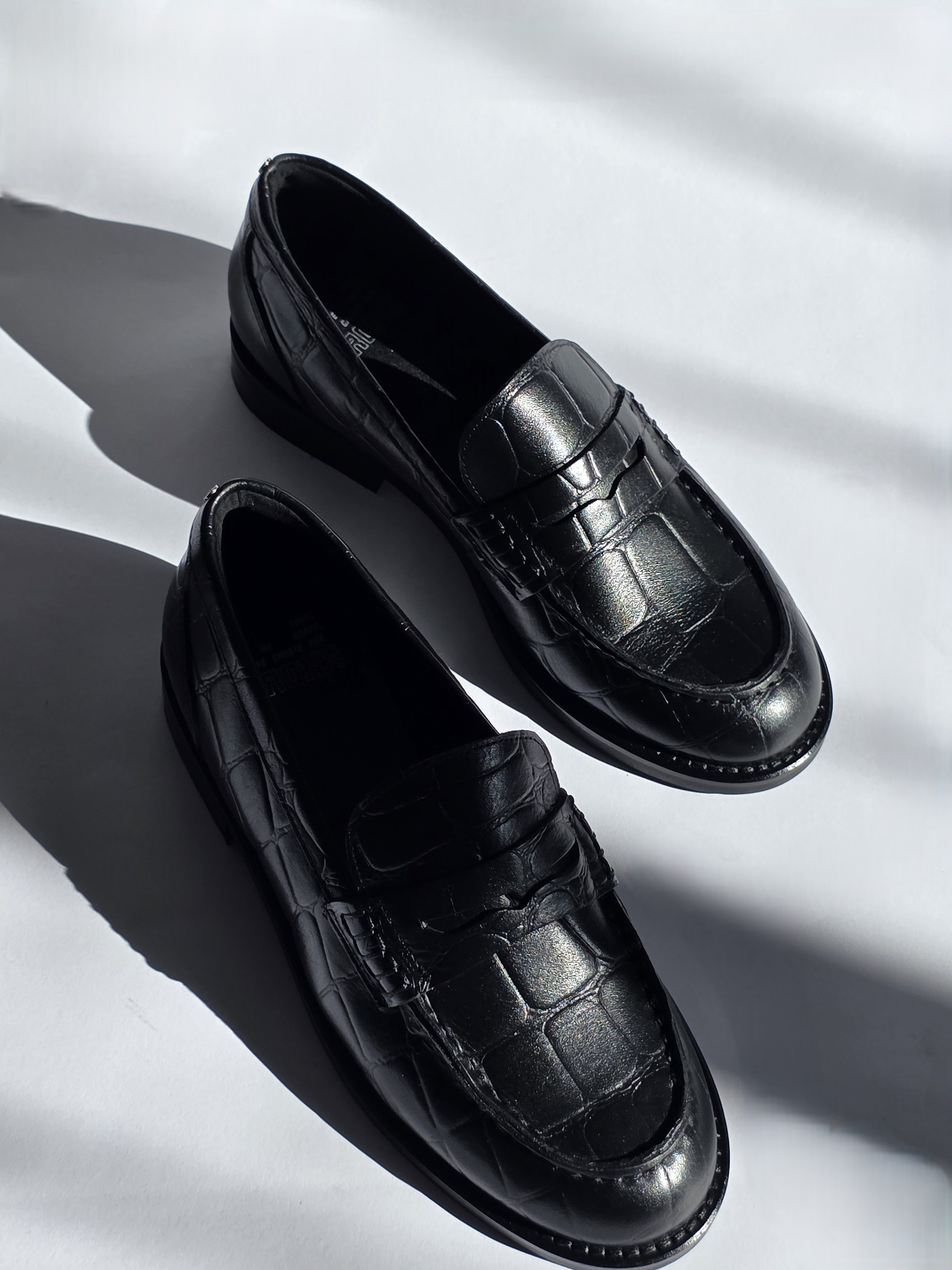 Nori Black Croco