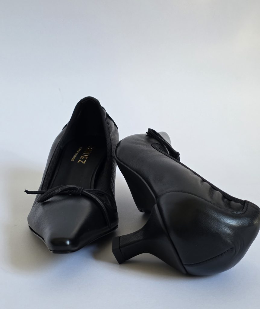 Studio - Stella Black