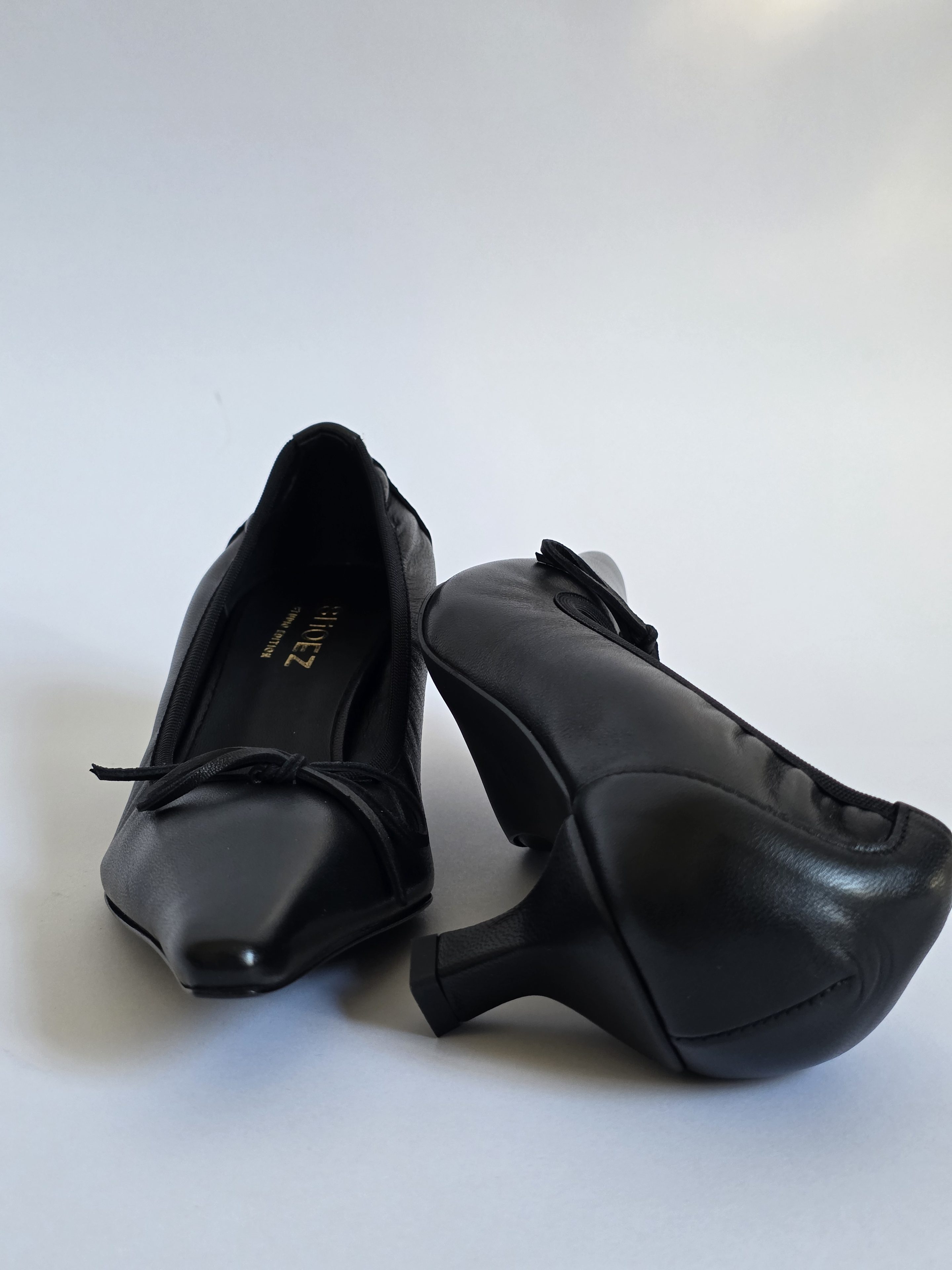 Studio - Stella Black