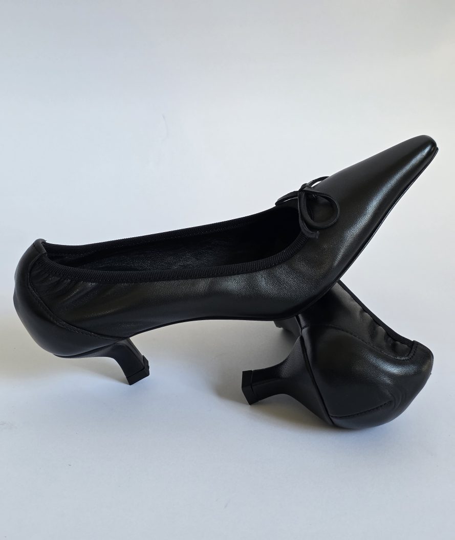 Studio - Stella Black