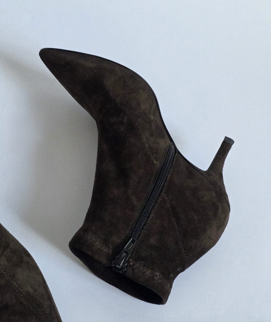 Studio - Noemi Dark Brown