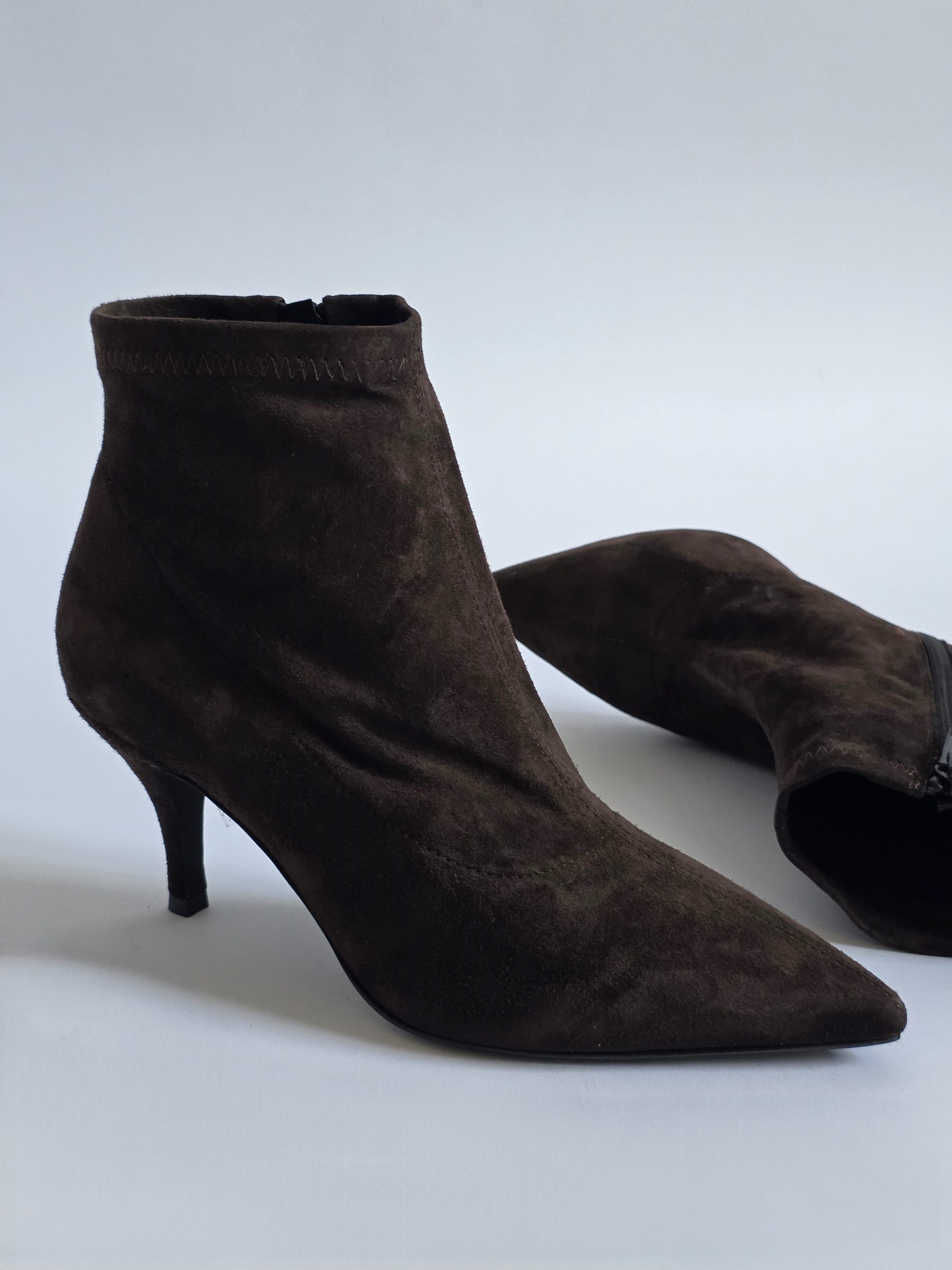 Studio - Noemi Dark Brown