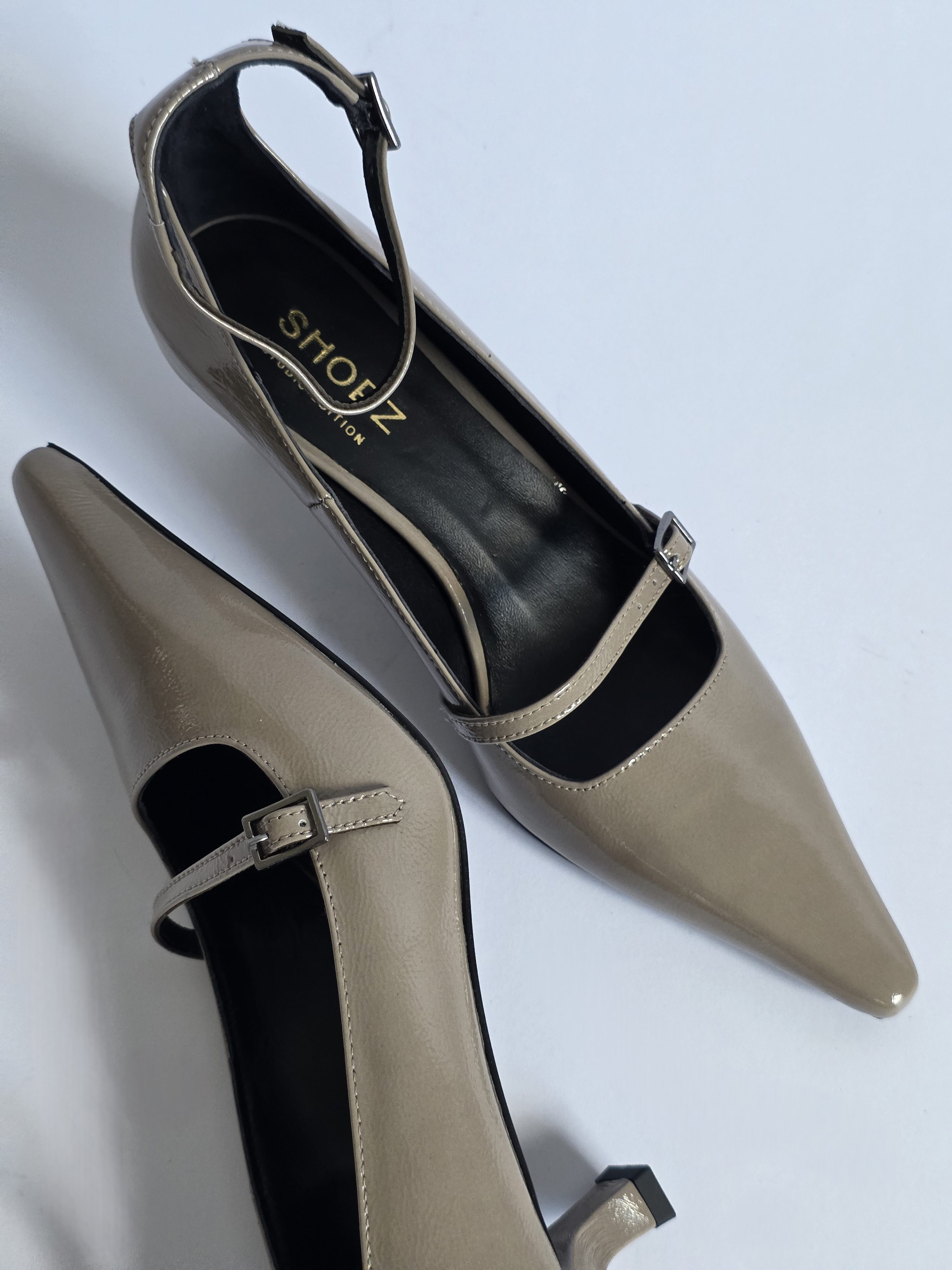 Studio - Isabella Cafe