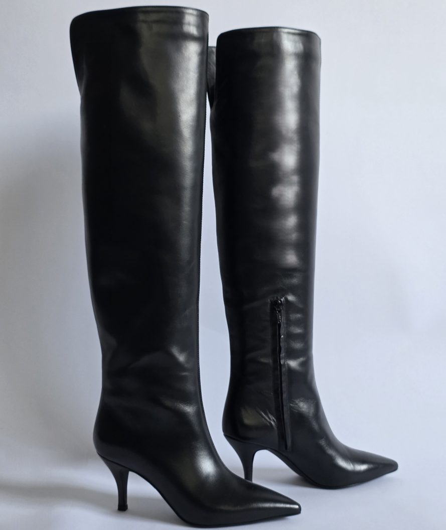 Studio - Niccolo Black