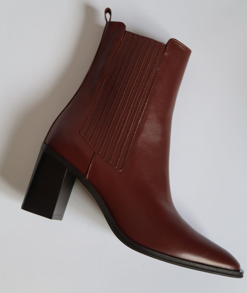 Studio - Vittoria Brown