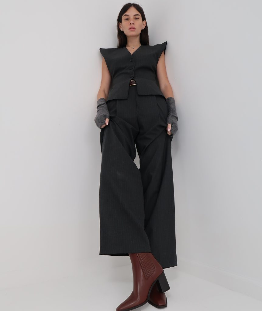 Studio - Vittoria Brown