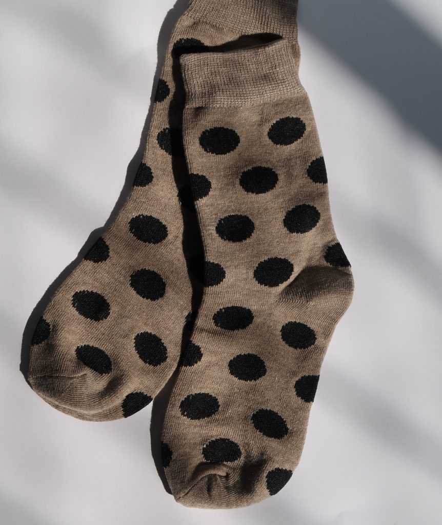 גרביים מוקה נקודות