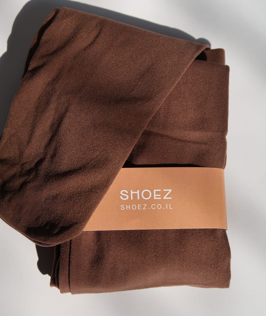 גרביונים חומים