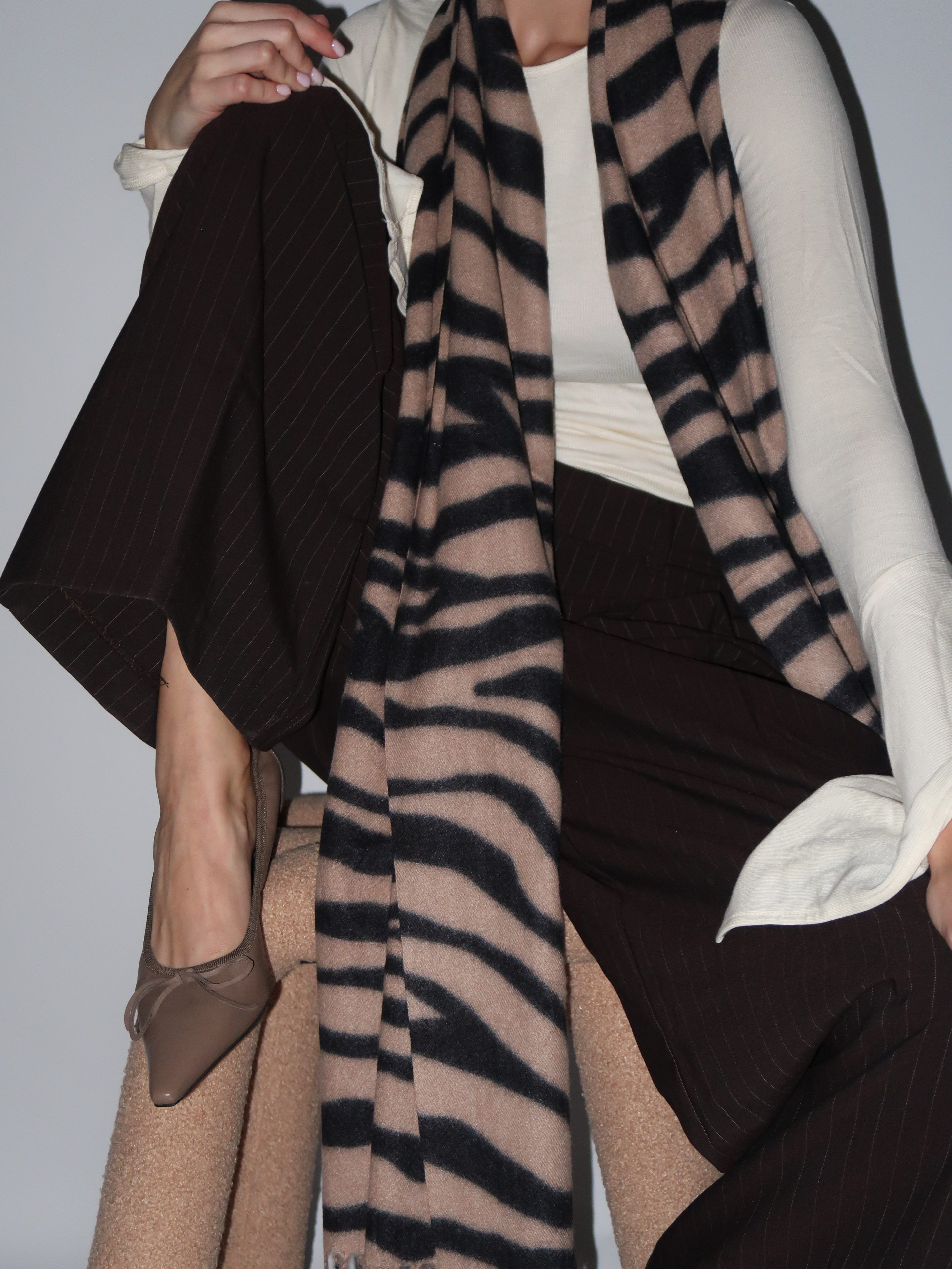 צעיף זברה מוקה