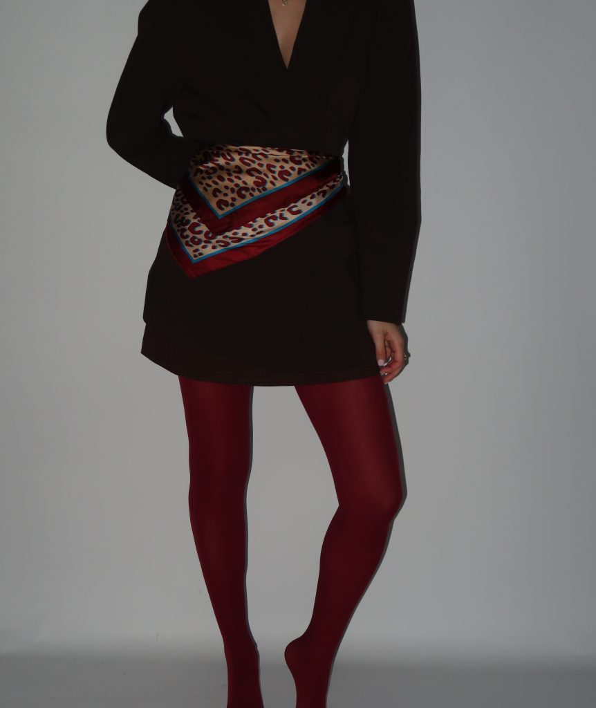 גרביונים בורדו